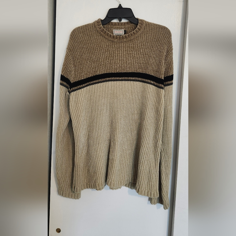 Arizona Jean Company Men's Tan and Black Crewneck Sweater